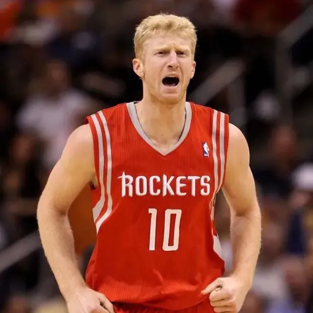 巴丁格過去是NBA球員。  翻攝GIGANTESbasket  X