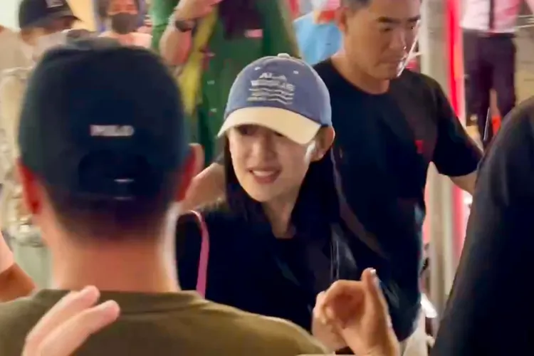 金智媛的美麗，讓在場粉絲讚嘆不已。讀者提供