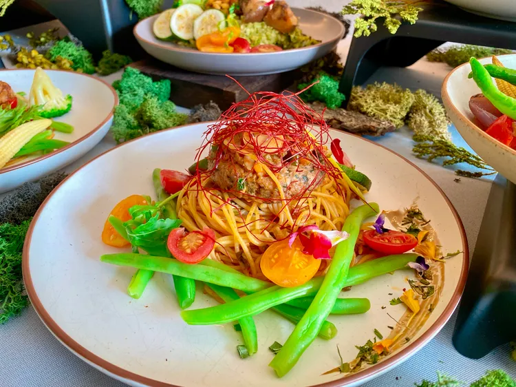 主廚融合法國、義大利、日本等不同菜系元素。莊偉祺攝