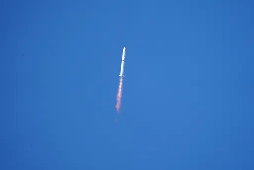 國防部罕見預告!中國明發射火箭「飛越我防空識別區」