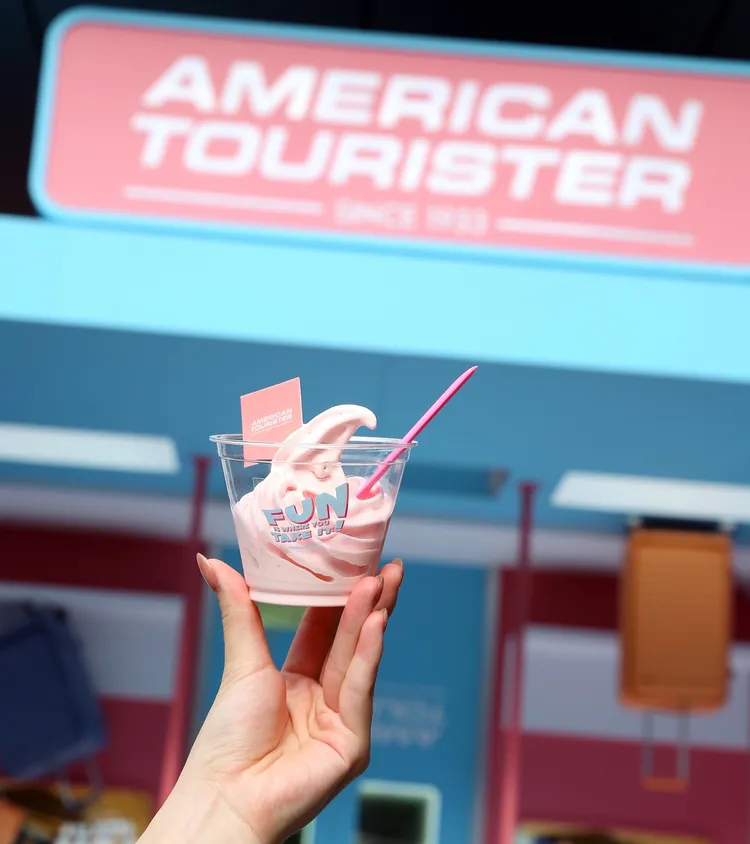 周末現場加官方LINE還可獲得夢幻冰淇淋。業者提供