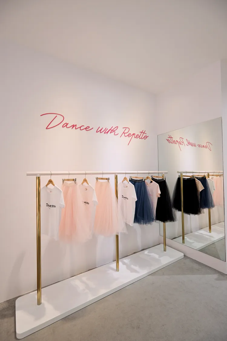 快閃店百出各種Balletcore風格的飄逸紗裙等單品。品牌提供