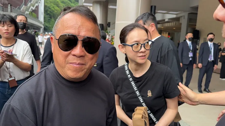 曾志偉離開會場。特勤中心攝