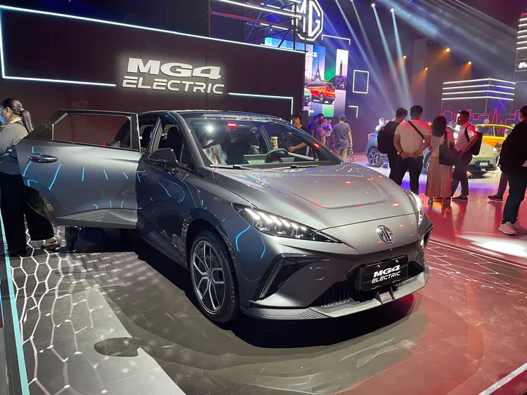 MG4搭載以電動車架構全新設計的MSP 模組化可擴增平台，以便利靈活的4,287mm緊湊車長，創造出2,705mm軸距媲美SUV乘坐空間。林浩昇攝