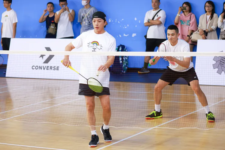 坤達。愛最大提供