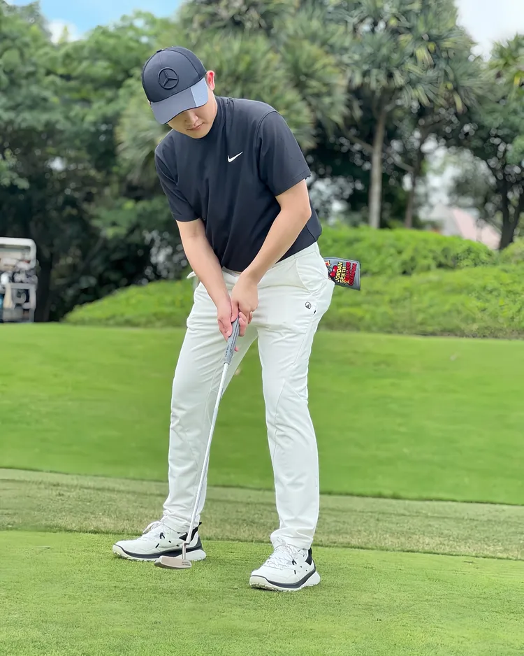 梁軒安昨天在打高爾夫球。翻攝梁軒安臉書