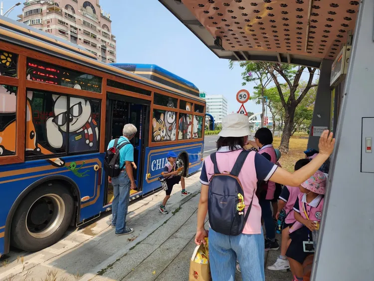 嘉義市免費市區公車延長到12月31日。市府提供