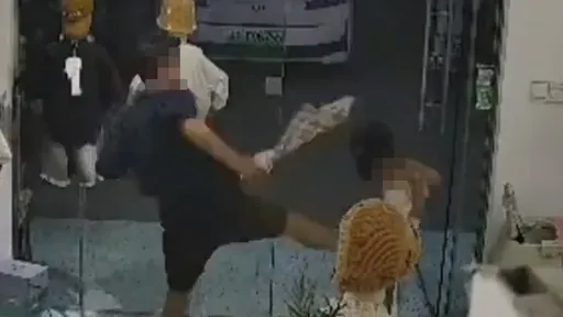 离谱!爸爸被吓一跳竟「踹飞女儿」 网怒肉搜究责
