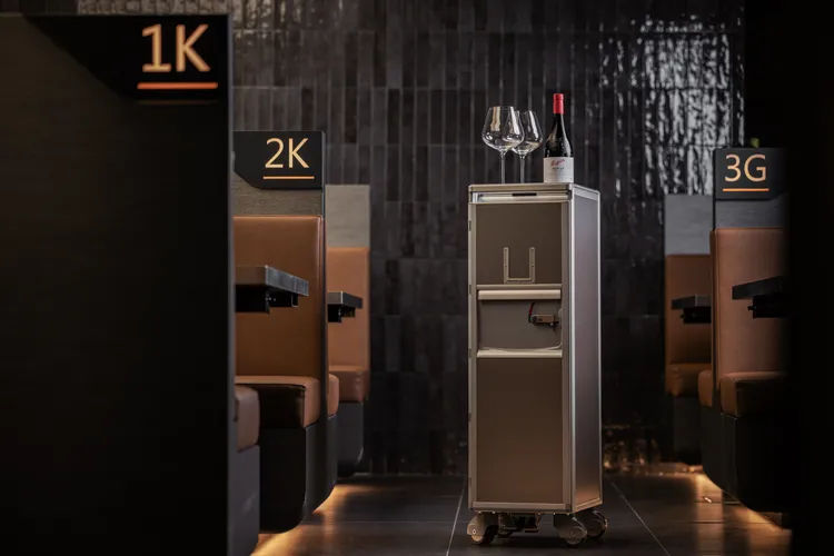 「STAR HUTONG 星胡同」結合頂級航空服務理念，為顧客帶來尊享的環球美食之旅。業者提供