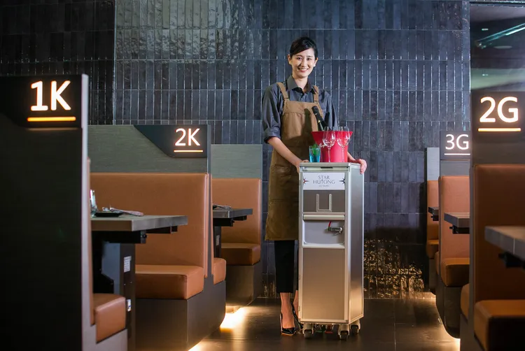 星宇航空、胡同燒肉及VG TAIPEI三大品牌以「航線x燒肉x料理」為理念聯手打造。業者提供