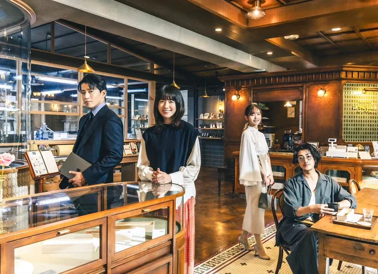 小栗旬（左起）、韓孝周、中村友理、赤西仁合作Netflix日劇《浪漫匿名者》。翻攝Netflix