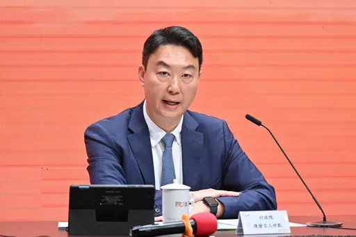 新冠疫情再起!卓榮泰要求衛福部充足疫苗量能 籲國人踴躍施打