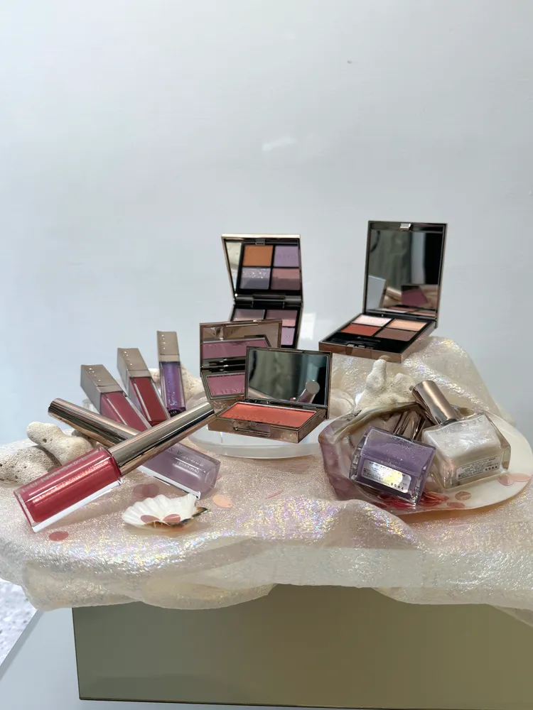 日系彩妝LUNASOL發表的全新夏妝。品牌提供