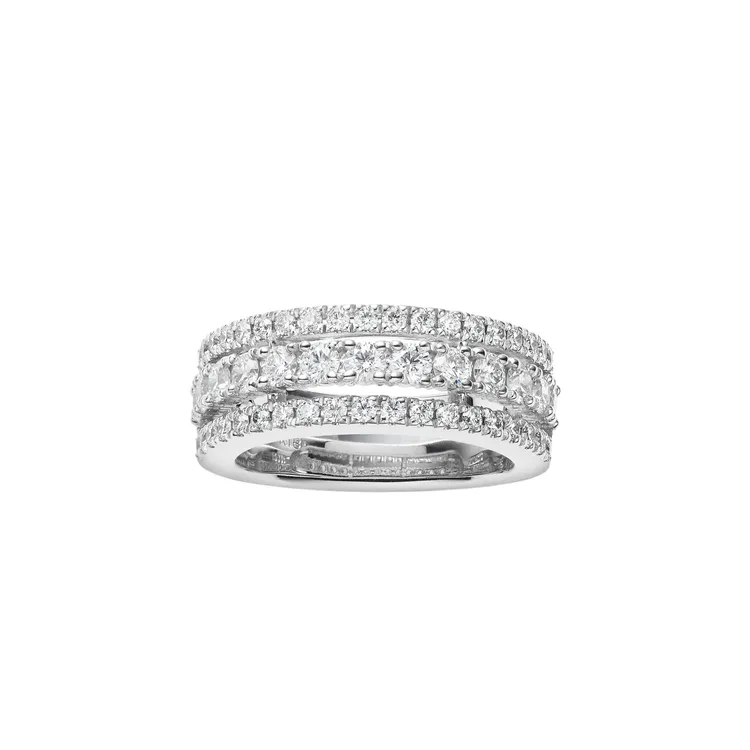 MIKIMOTO18K白金鑲嵌鑽石鑽戒，22萬4000元。品牌提供
