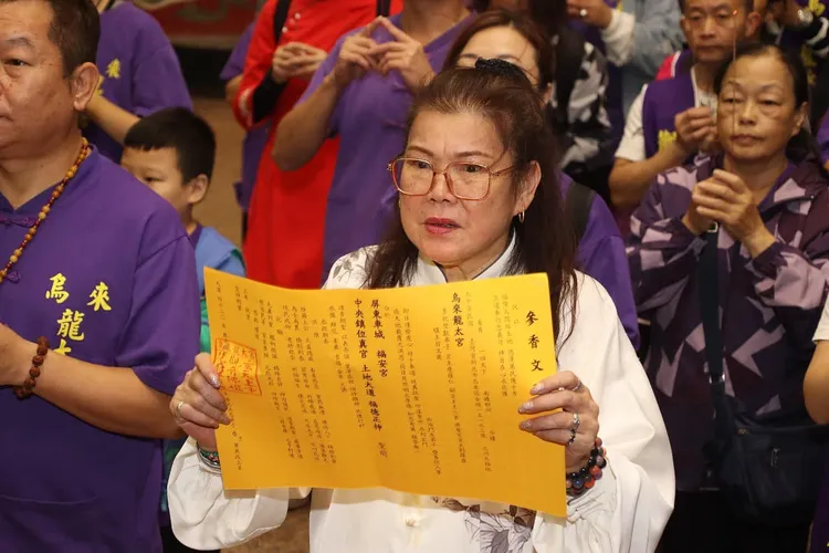 西嫂有觀音代言人稱號。翻攝烏來龍太宮臉書