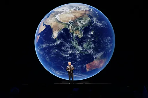 黃仁勳演講|用AI預測台灣颱風路徑