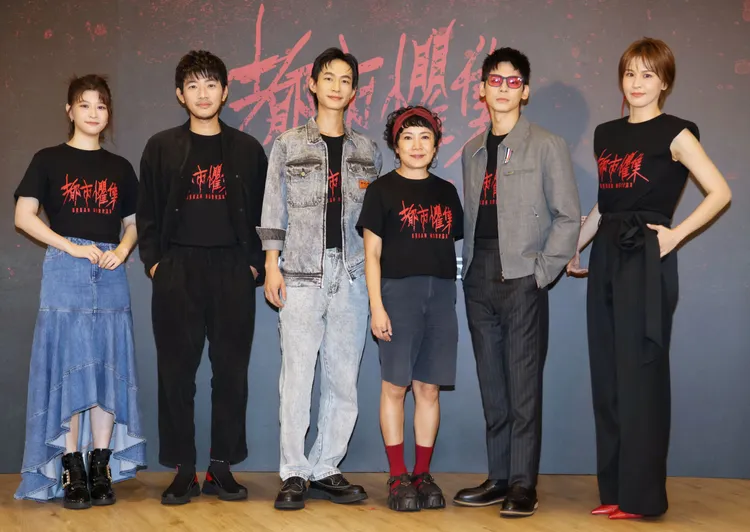 曾沛慈（右起）、曾少宗、謝麗金、黃河、曾少宗、江宜蓉今宣傳《都市懼集》。莊宗達攝