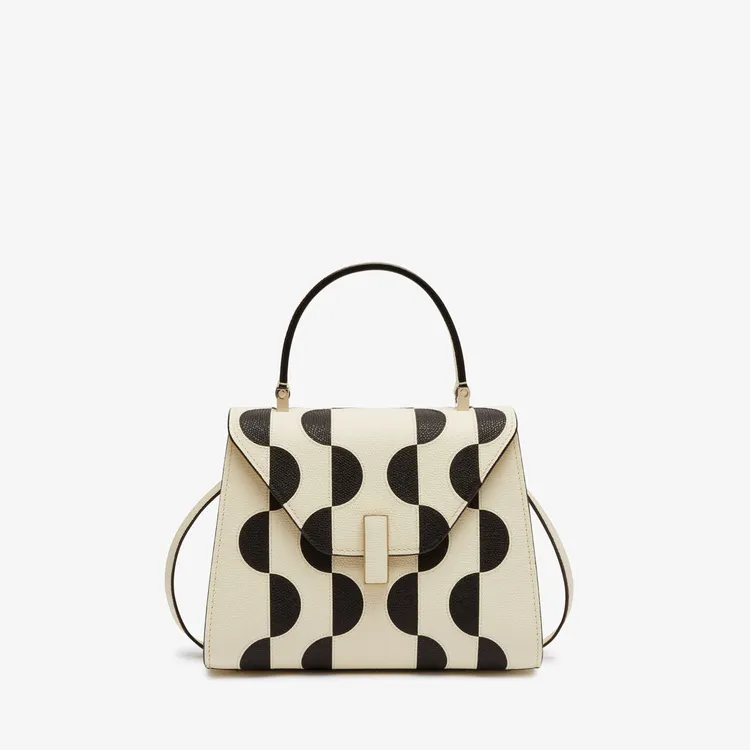 Iside Pop包款。品牌提供