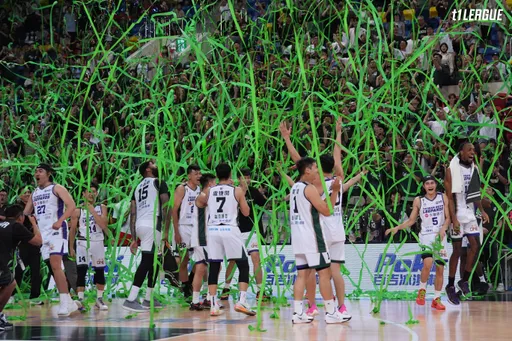 「表弟」雙20加持!雲豹橫掃台新奪T1首冠 但這場面好糗