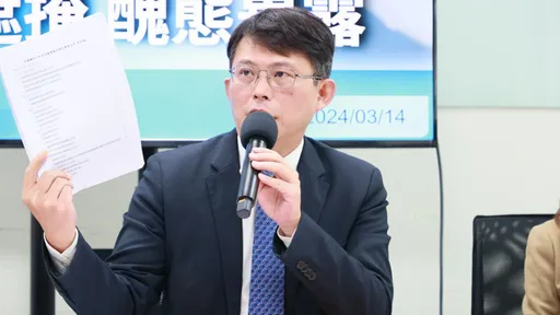 黃國昌曝老家未拆原因　台電證實：鄰居電源經過月中前更改供電路徑