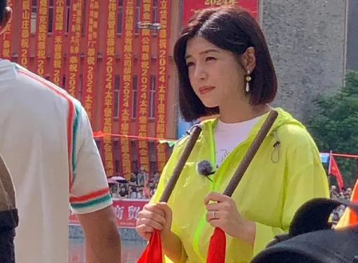 陳妍希手上戴婚戒還愛陳曉！「婚紗吻擺拍」衝熱搜浪漫變調