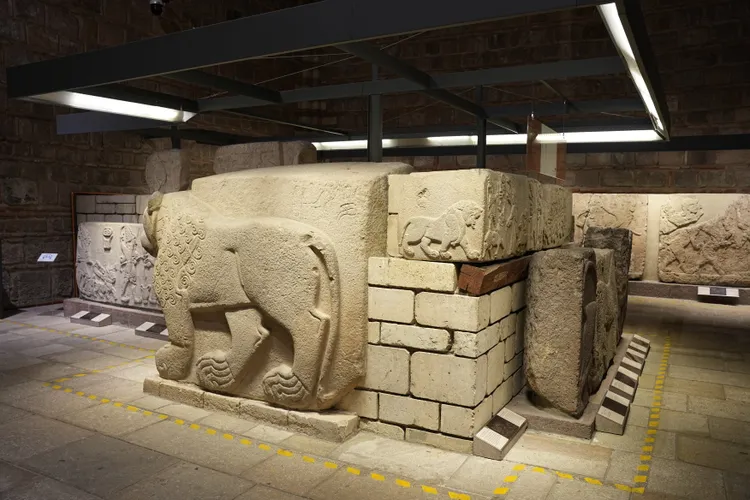 整個博物館有如大型考古現場，相當值得一探。S.H.攝