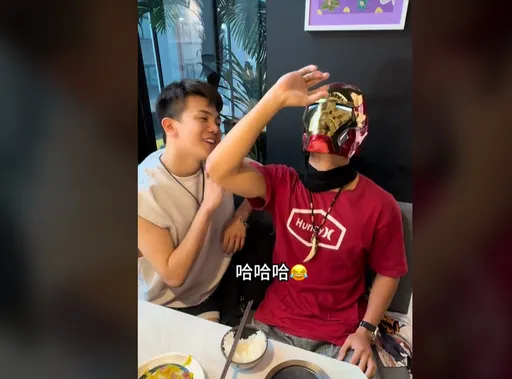 孫安佐現身！戴鋼鐵人頭盔「眼神很飄」　孫生：給他喝符水