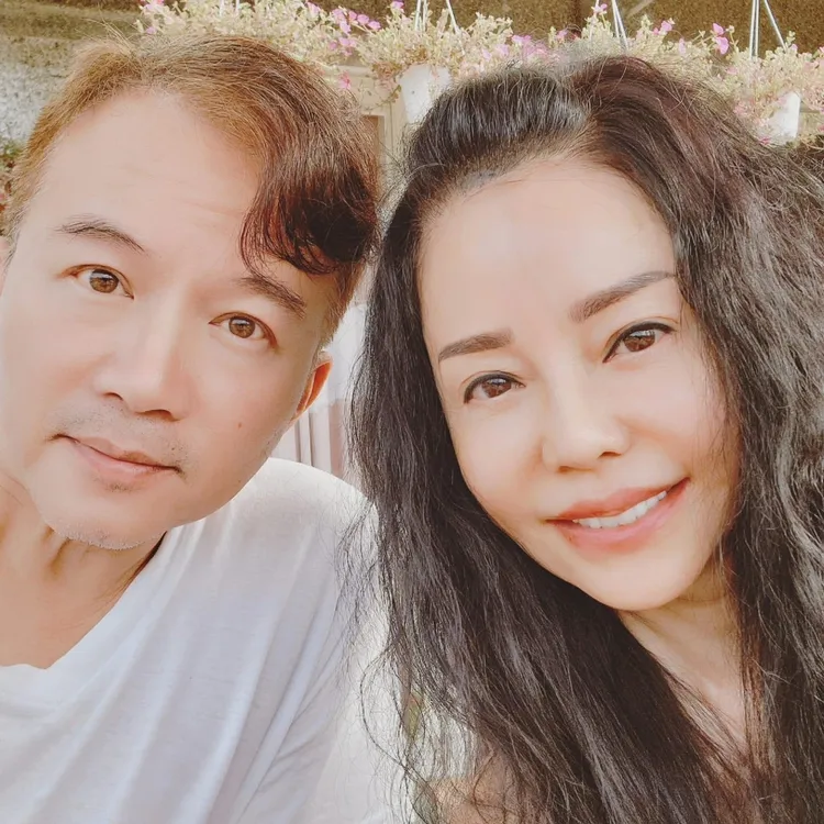 狄鶯（右）和孫鵬其實早年離過一次婚。翻攝狄鶯臉書