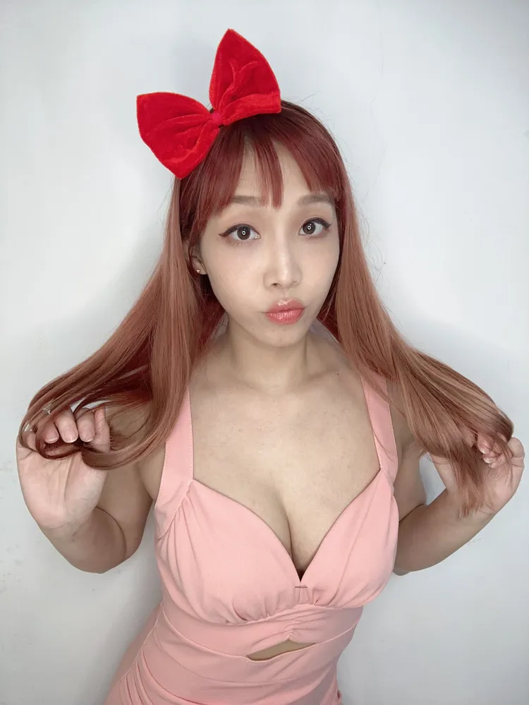 Co兒在17平台已經播三年多，每天開播和寶寶們聊天說故事，已經成為生活的一部分。