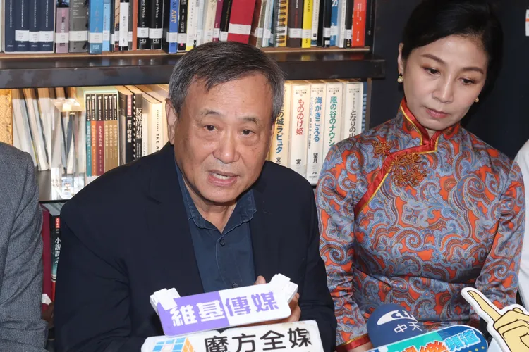 李崗監製舞台劇《時光の手箱：我的阿爸和卡桑》。彭欣偉攝