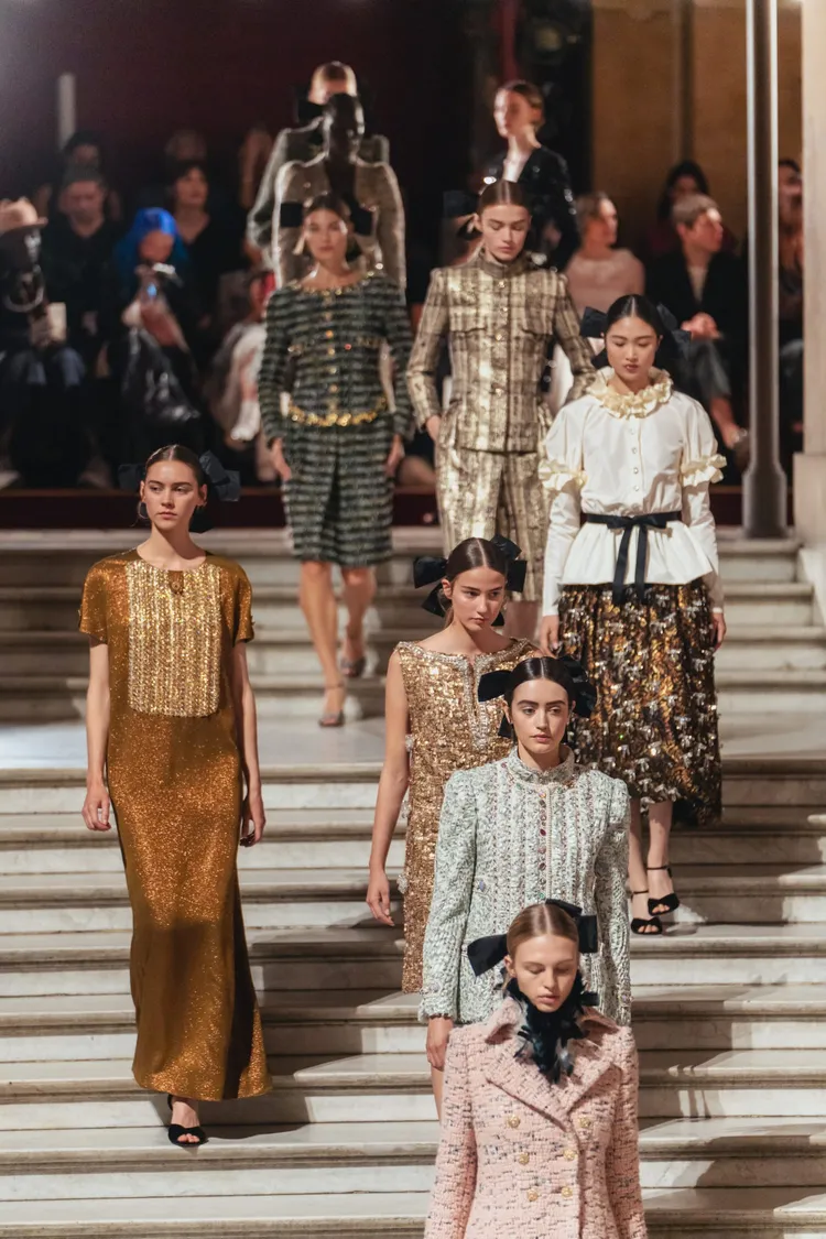 香奈兒2024/25秋冬高級訂製服大秀。品牌提供