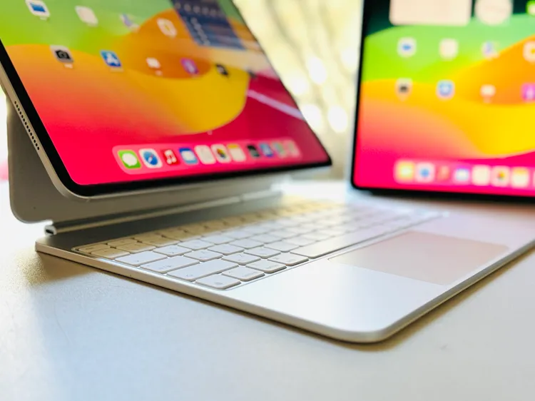 蘋果此次為iPad Pro的定位其實相當鮮明，就是頂級旗艦的存在。不論是藝術工作者或是重度喜愛者，這次都能在iPad Pro中體驗到蘋果帶來的滿滿升級與感動！記者趙筱文 攝影