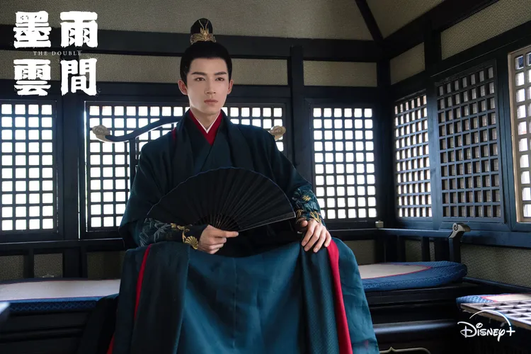 王星越在《墨雨雲間》中飾演肅國公「蕭蘅」。Disney+提供