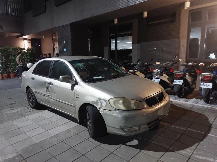 李男駕駛的車輛。警方提供