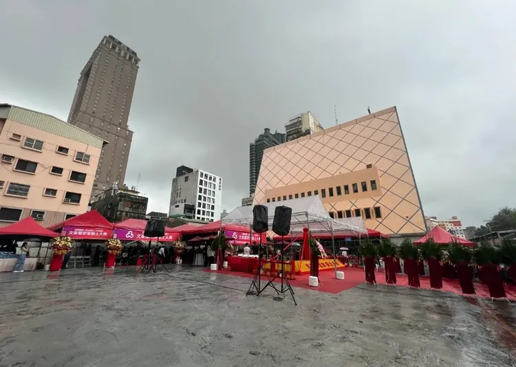 浤圃五福都更案將在10月進場銷售，將是大立漢神商圈未來地標建築。資料照片