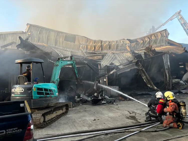 火勢在2小時撲滅。新竹市消防局提供