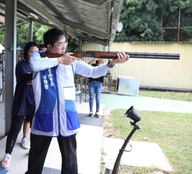 市長黃偉哲指出，新靶場腹地寬闊，兼顧安全與解決噪音問題。台南市體育總會射擊委員會提供