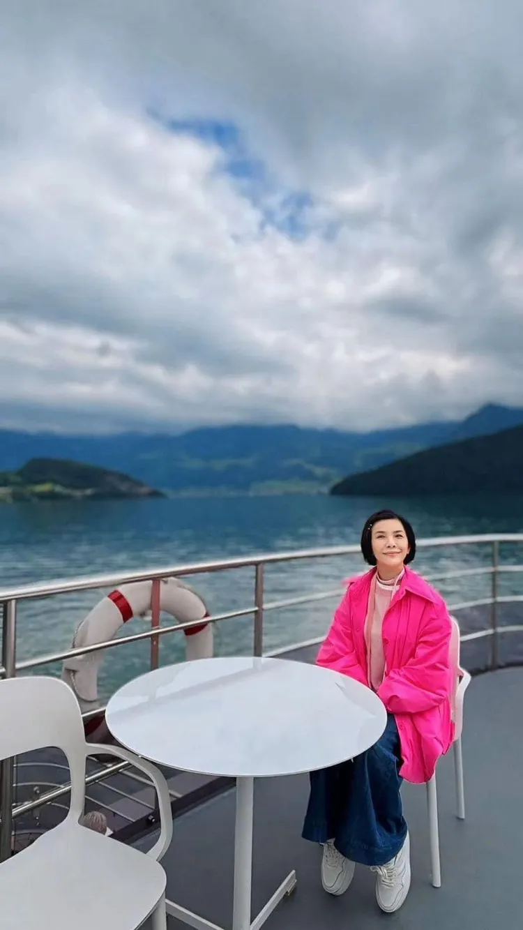 張清芳近日到瑞士度假。翻攝張清芳臉書