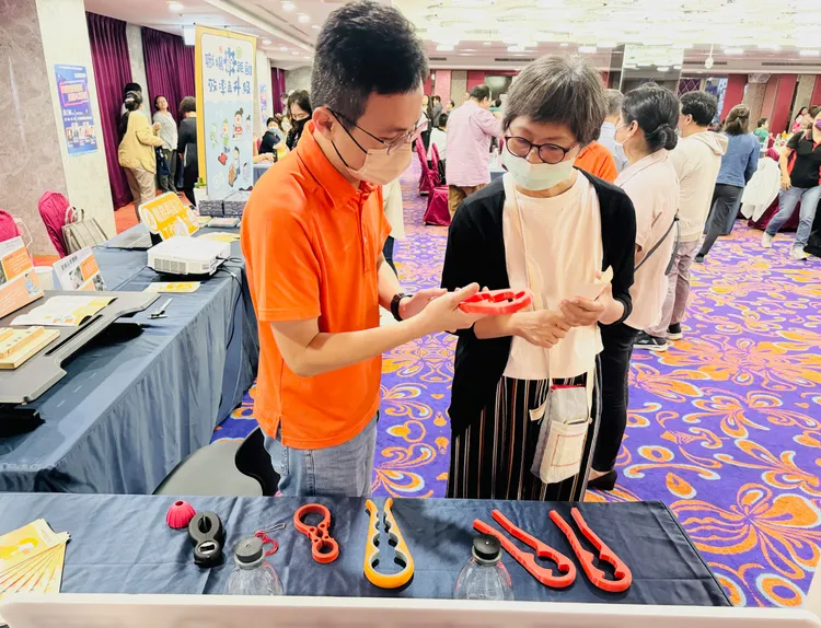 現場設置「職務再設計」攤位。分署提供