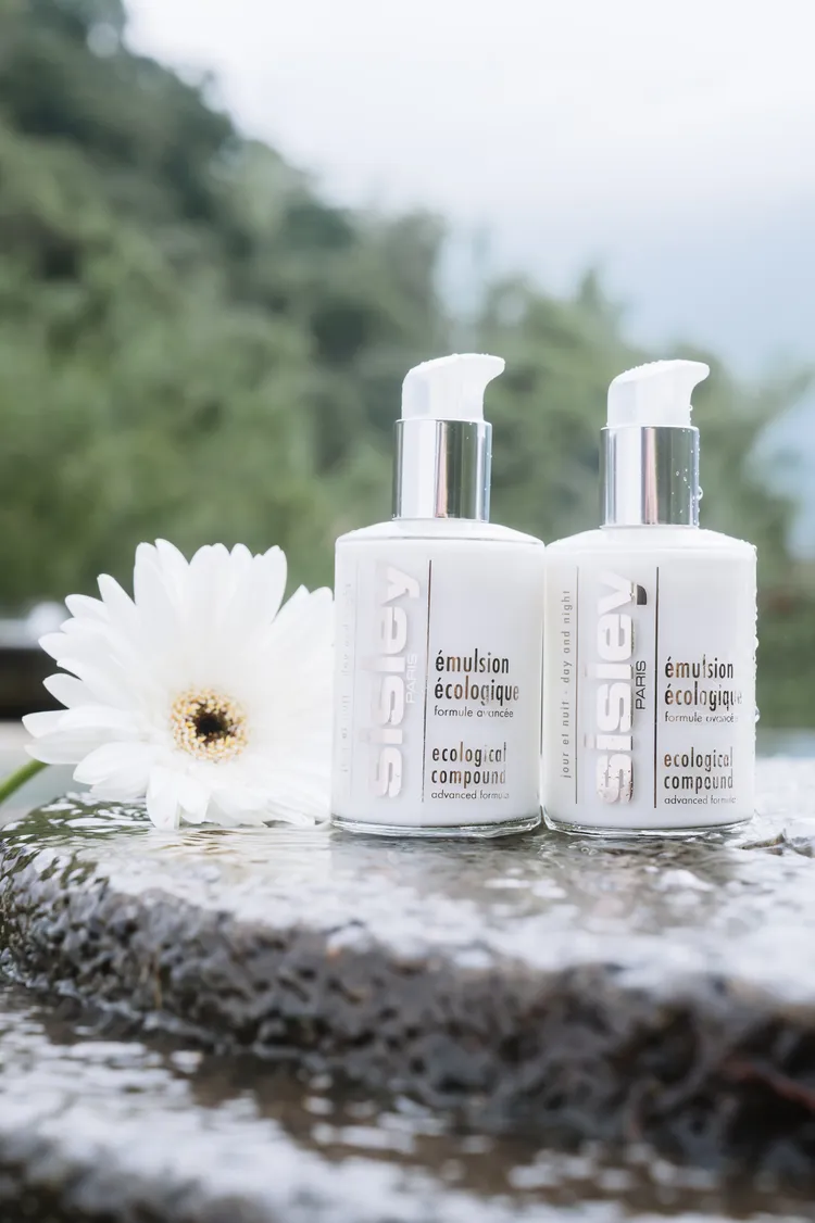 Sisley全能乳液，125ml／8350元。品牌提供