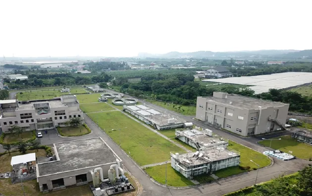 旗美污水處理廠是全國污水處理廠碳中和改善之示範廠。市府提供