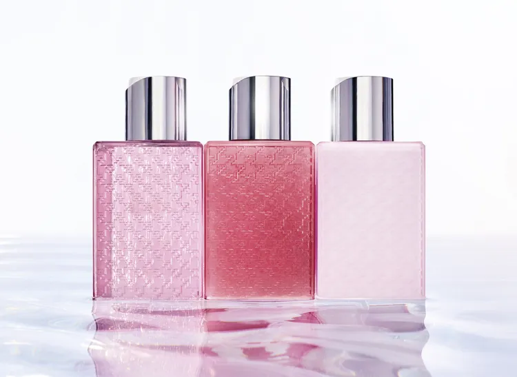 Miss Dior玫瑰沐浴儀式三部曲，去角質精華油175ml／2570元、沐浴露175ml／1950元、潤膚乳液175ml／2570元。品牌提供