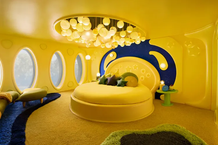 黃色系房間以情緒角色「樂樂」為靈感。