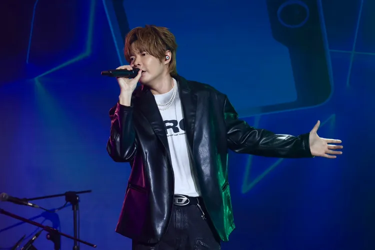 阿璞賣力演唱。莊宗達攝