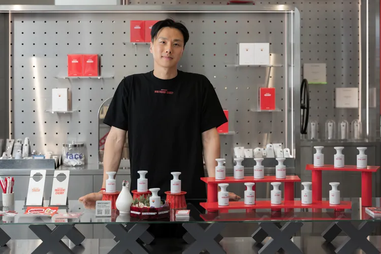 BORNTOSTANDOUT品牌創辦人Jun Lim。品牌提供