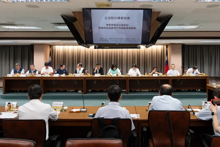 立法院交通委員會考察嘉義地區交通建設進度。交通部提供