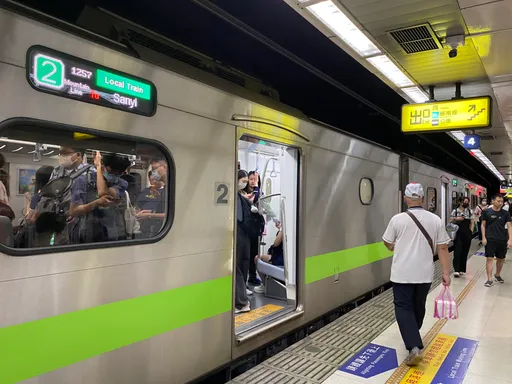 遭颱風土石流覆蓋！台鐵今15時後非全線行駛　各路線通車一次看
