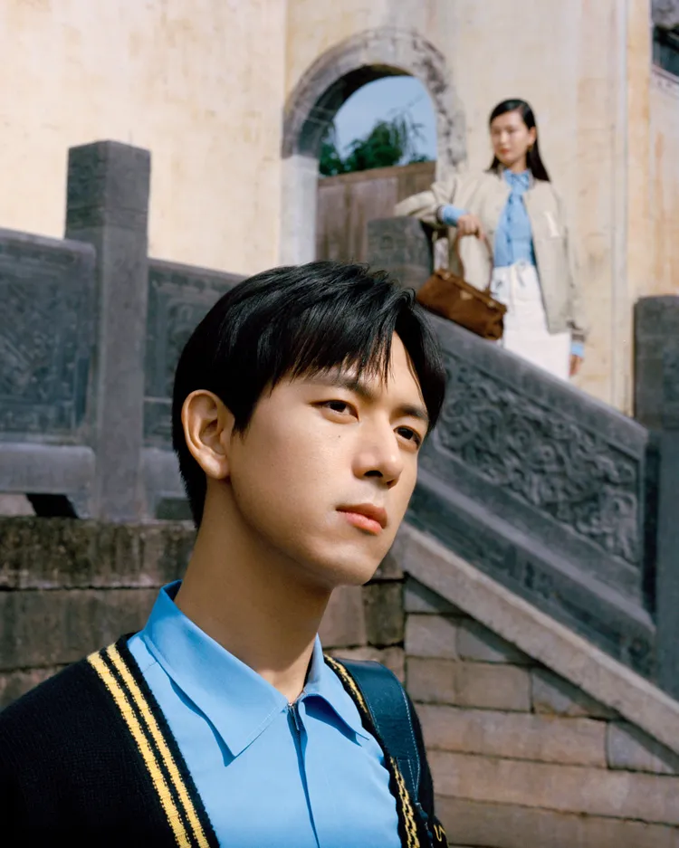 李現（前）拍攝PRADA七夕形象廣告。品牌提供