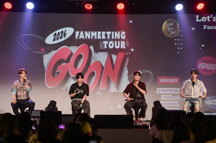 VERIVERY在台上玩起比手畫腳。ONINN ASIA提供