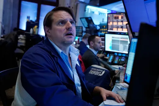 美中晶片戰恐升溫!美股多收黑 費半重挫近7%